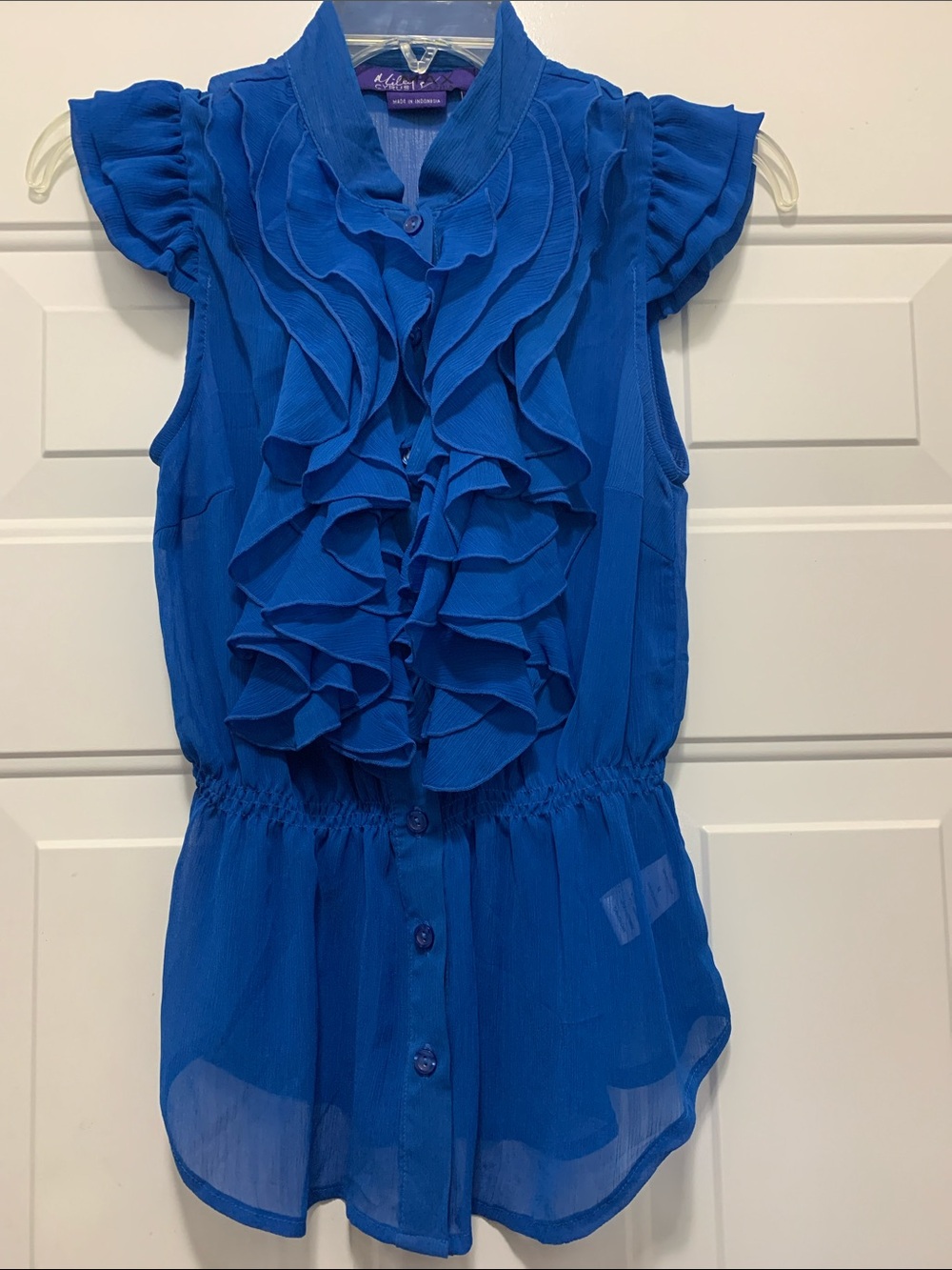 3/$15 Miley Cyrus & Max Azria Royal Blue Ruffled Cap-Sleeve Blouse Size Small
